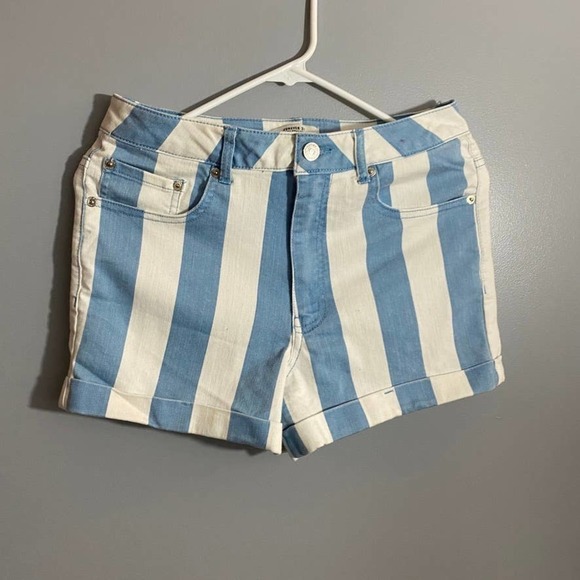 Forever 21 Striped Jean Shorts Size 27 - Picture 1 of 5